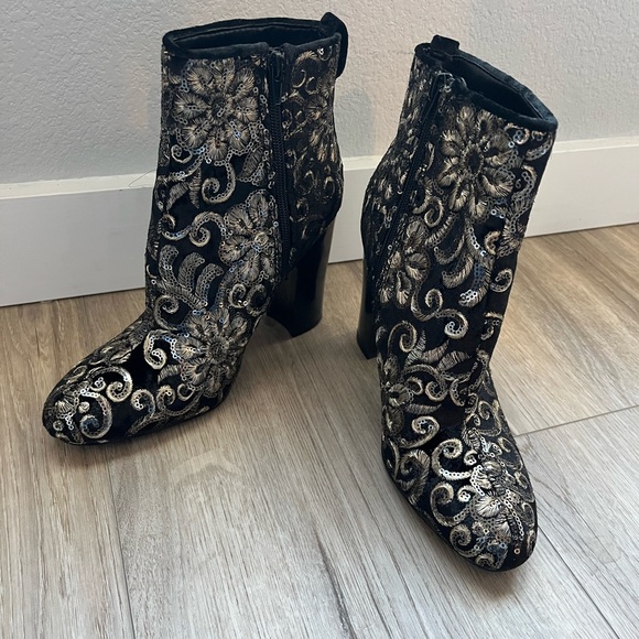 Guess Shoes - GUESS Naisan Embellished‎ Ankle Boot